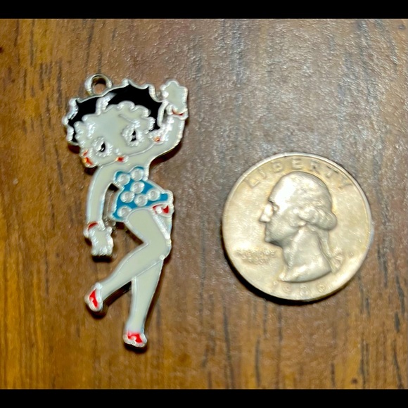 Betty Boop necklace pendant. - Picture 1 of 3